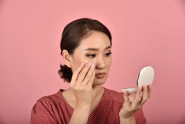 【ファンデーション】くすみの原因や対処法、最適なファンデーションの選び方を紹介！｜BBクリームの桜花媛