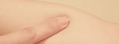 肌にハリを与える美容液の重要性とは？