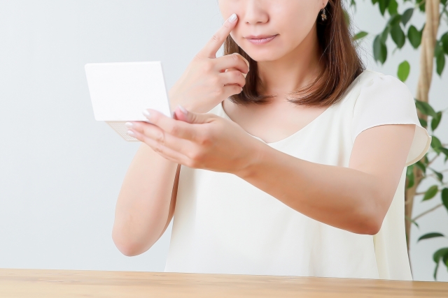 肌のハリが衰えてたるみができてしまう原因と対策｜BBクリームの桜花媛